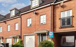 Photograph of property for sale